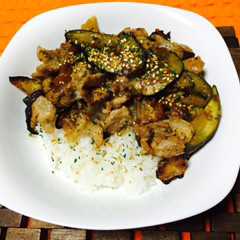รูปของ 夏野菜たっぷり大人豚丼