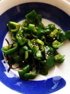 ピーマンの塩昆布炒め-レシピのメイン写真
