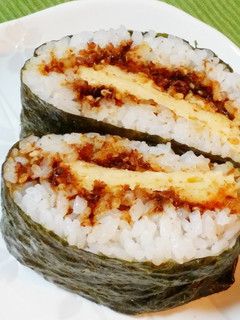自家製花鰹ふりかけと厚焼き卵のおにぎらず-レシピのメイン写真