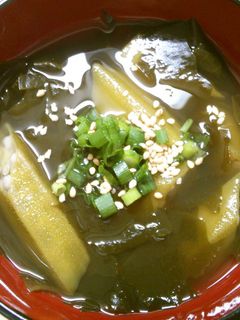 簡単! オクラと ワカメの お吸い物♫-レシピのメイン写真