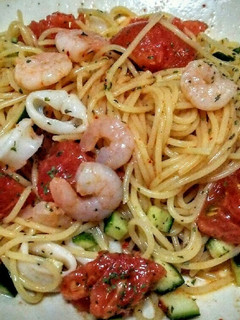 お鍋ひとつで冷たいシーフードトマトパスタ-レシピのメイン写真