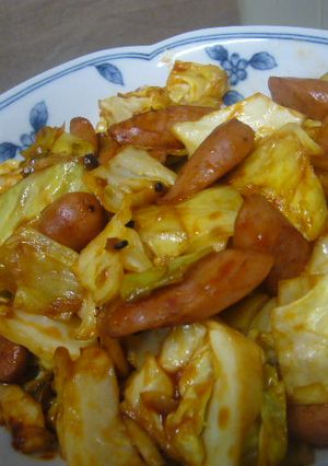 キャベツとソーセージのケチャップ炒め-レシピのメイン写真