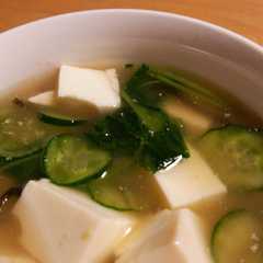 รูปของ 塩昆布入り♪豆腐ときゅうりの冷汁