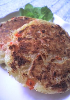 コロッケの残り卵液でもちっと焼き-レシピのメイン写真