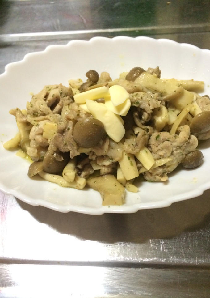 きのこと豚肉のアヒージョ-レシピのメイン写真