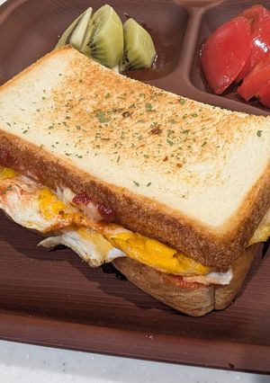 朝食☆ホットサンド(エッグ＆チーズ)-レシピのメイン写真