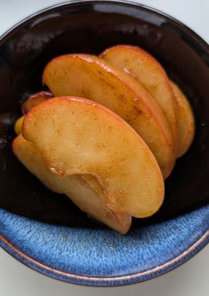 アップルパイの中身みたいな焼きリンゴ-レシピのメイン写真