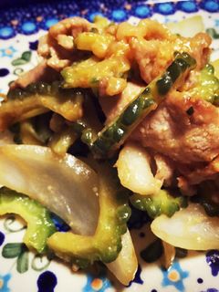 夏にぴったり♬豚肉とゴーヤの味噌炒め♡-レシピのメイン写真
