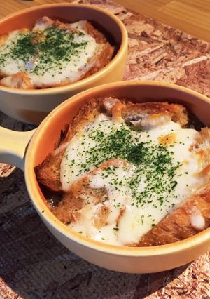 お腹にたまるオニオングラタンスープ-レシピのメイン写真