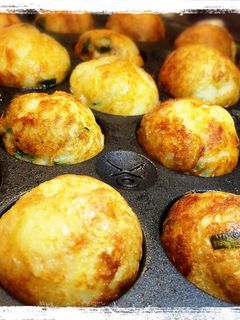 たこ焼き機でネギチーズ焼き-レシピのメイン写真