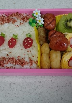 小梅苺弁当-レシピのメイン写真
