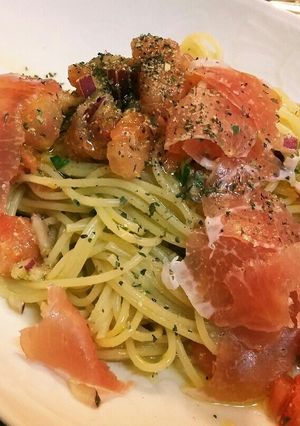 簡単トマトとバジルの生ハム冷製パスタ-レシピのメイン写真