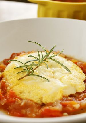 レンジで作る、トマトソースのチーズエッグ-レシピのメイン写真