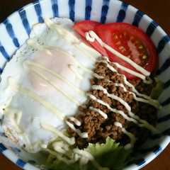 รูปของ 美味しい肉味噌どんぶり