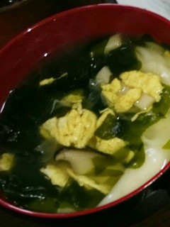 ふわふわ卵わかめワンタン風スープ-レシピのメイン写真