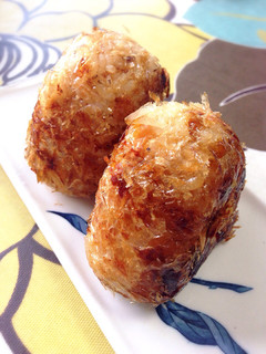 香ばしい焼きおかかおにぎり♪-レシピのメイン写真
