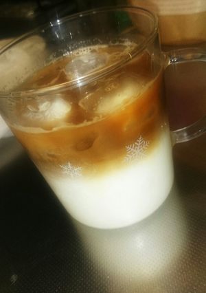 2層！マ○クのアイスキャラメルラテ-レシピのメイン写真