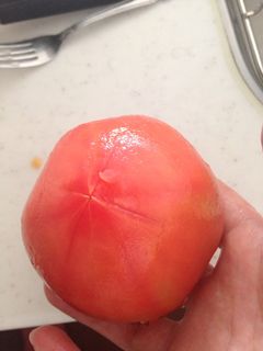 お湯使わない!トマトの湯むき-レシピのメイン写真