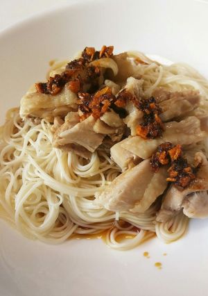 茹で鳥と食べるラー油のそうめん!-レシピのメイン写真