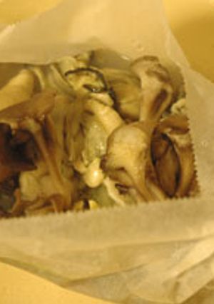 香り絶品牡蠣と舞茸の包み蒸し-レシピのメイン写真