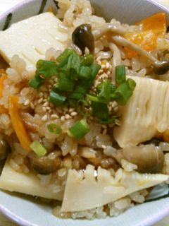 簡単! 筍 しめじ 人参の 炊き込みご飯-レシピのメイン写真