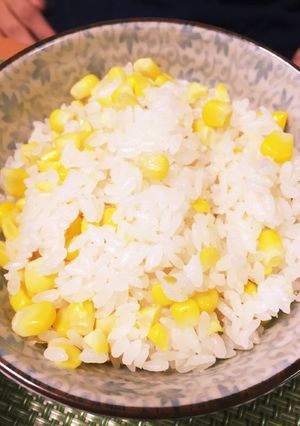 簡単、美味☆生とうもろこしの炊き込みご飯-レシピのメイン写真