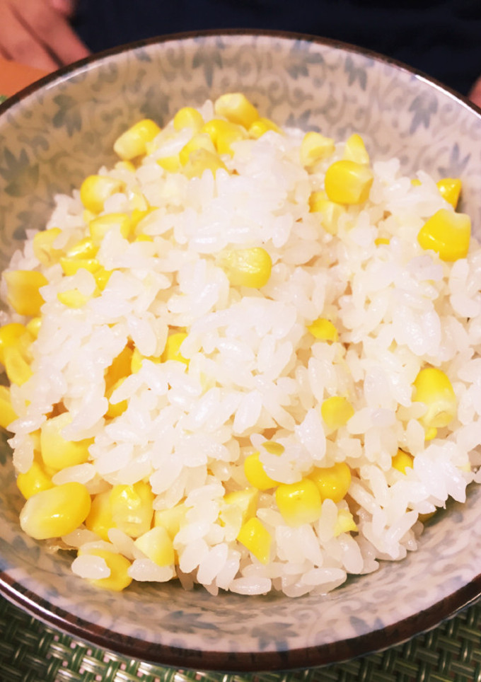 簡単、美味☆生とうもろこしの炊き込みご飯-レシピのメイン写真