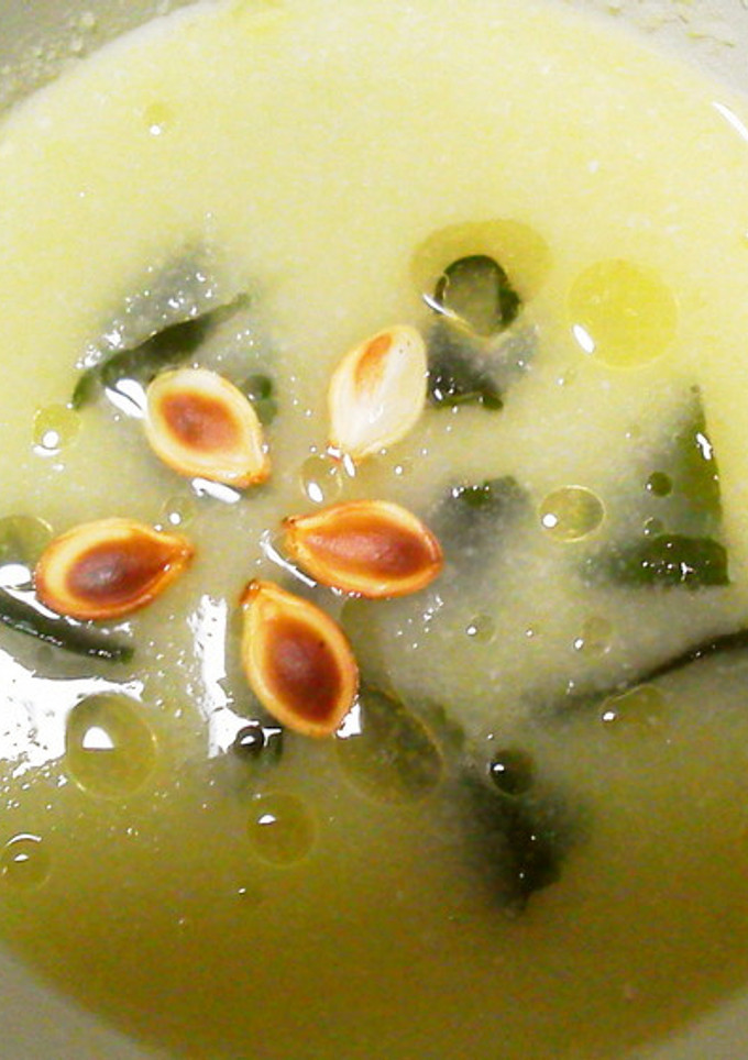 (余った皮と種で）そうめんかぼちゃスープ-レシピのメイン写真