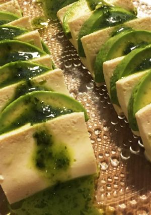 アボカドと豆腐のカプレーゼ＊バジルソース-レシピのメイン写真
