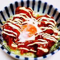 รูปของ からあげのチリマヨ丼