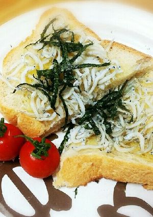 しらすトースト❄海街ダイアリー 朝食にも-レシピのメイン写真