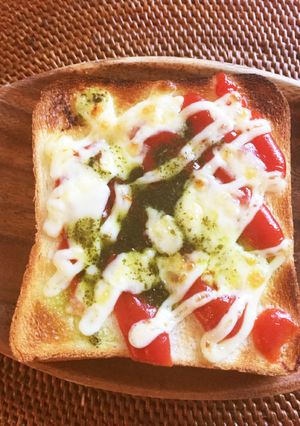 クセになるケチャップバジルトースト-レシピのメイン写真