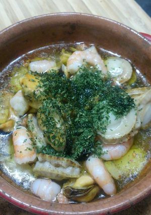 魚介類のアヒージョ (自家製ニンニク)-レシピのメイン写真