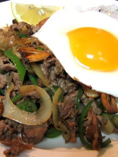 エスニック牛肉炒めかけご飯(ガパオ)-レシピのメイン写真