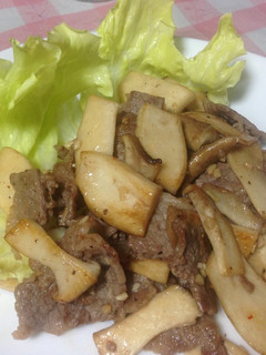 エリンギと牛肉のガリバタ-レシピのメイン写真