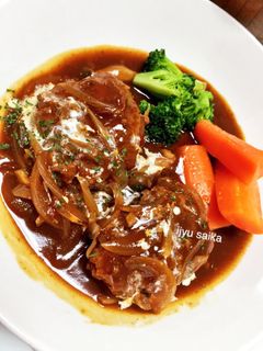 簡単 本格的 煮込みハンバーグ-レシピのメイン写真