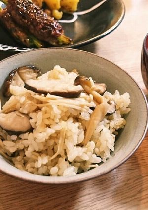 簡単☆母直伝！香り高いきのこご飯-レシピのメイン写真