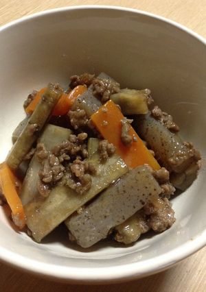 ごぼうとこんにゃくのそぼろ煮-レシピのメイン写真