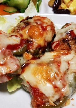 子供も大好き♡ピザ風ピーマンの肉詰め♪-レシピのメイン写真