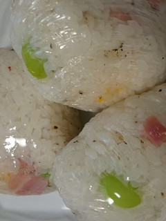 枝豆とベーコンのおにぎり-レシピのメイン写真