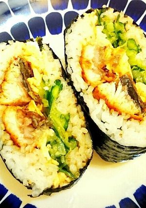 うなぎの蒲焼きで☆おにぎらず-レシピのメイン写真