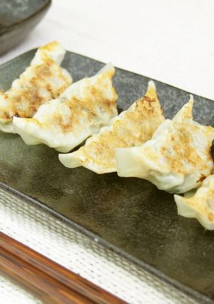 夏休み!親子で作る「もっちり皮の焼餃子」-レシピのメイン写真