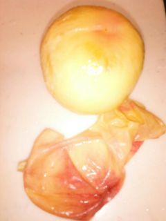 裏ワザ❢桃の皮の脱がせ方-レシピのメイン写真