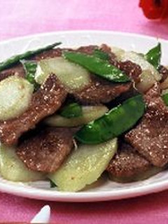 牛カルビときぬさやとじゃがいもの炒め物-レシピのメイン写真