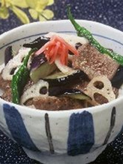牛焼肉となすとれんこんの和風丼-レシピのメイン写真