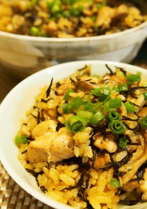 簡単！土鍋で中華風炊き込みご飯！-レシピのメイン写真