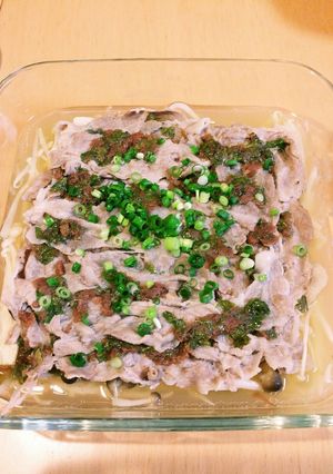 レンジでチン!豚肉と梅干しでサッパリ♪-レシピのメイン写真