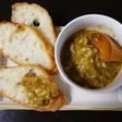 シーチキンカレー☆バケットを添えて