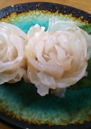 アラの昆布締めを薔薇型に盛り付けて♪-レシピのメイン写真