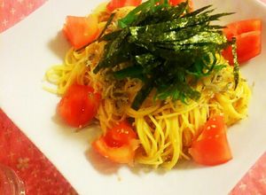 簡単！和風冷製パスタ　トマト梅じゃこ大葉-レシピのメイン写真